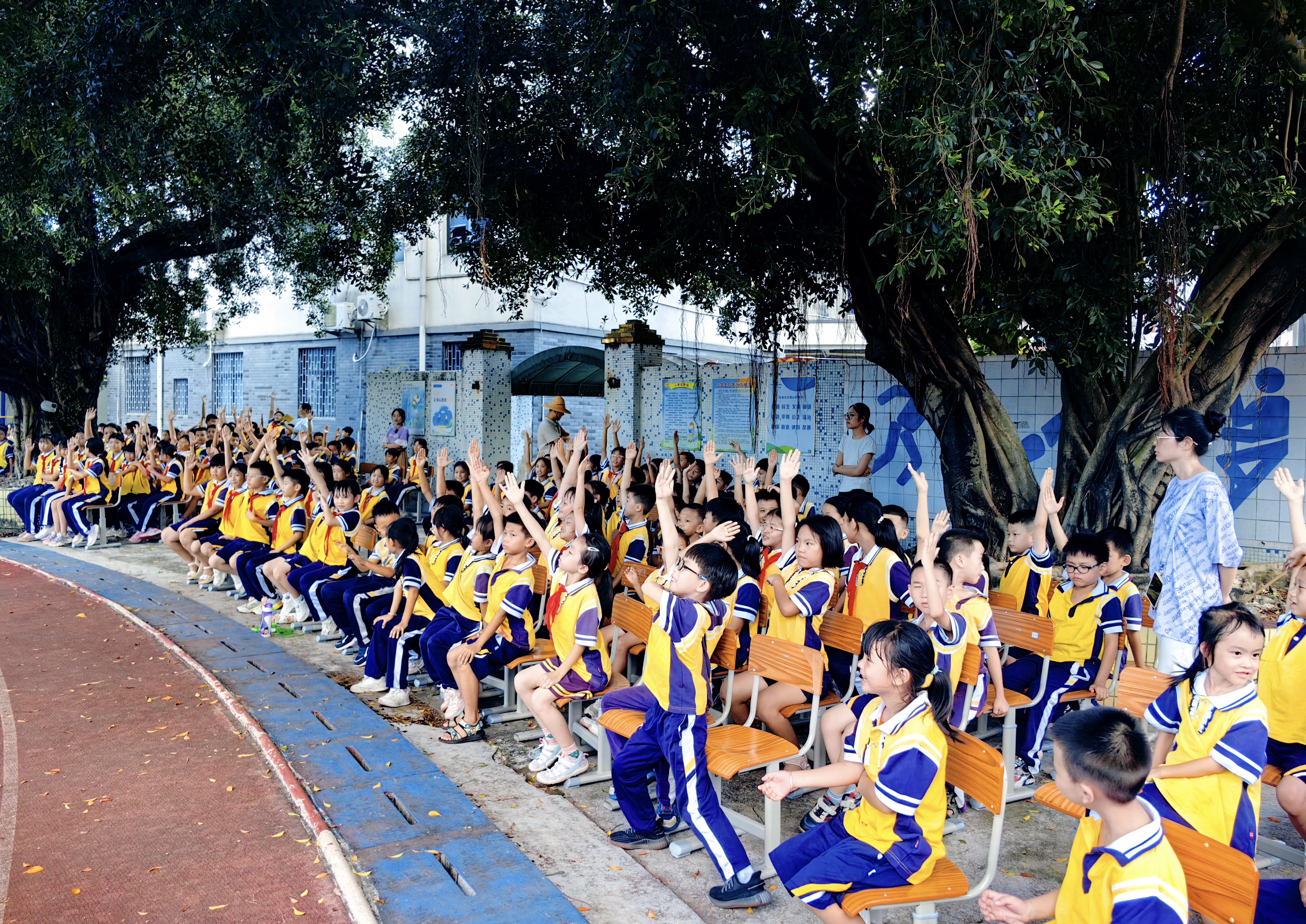 43e7b39fd7c836bad7e48d2ac6752fd3.jpg 43e7b39fd7c836bad7e48d2ac6752fd3.jpg